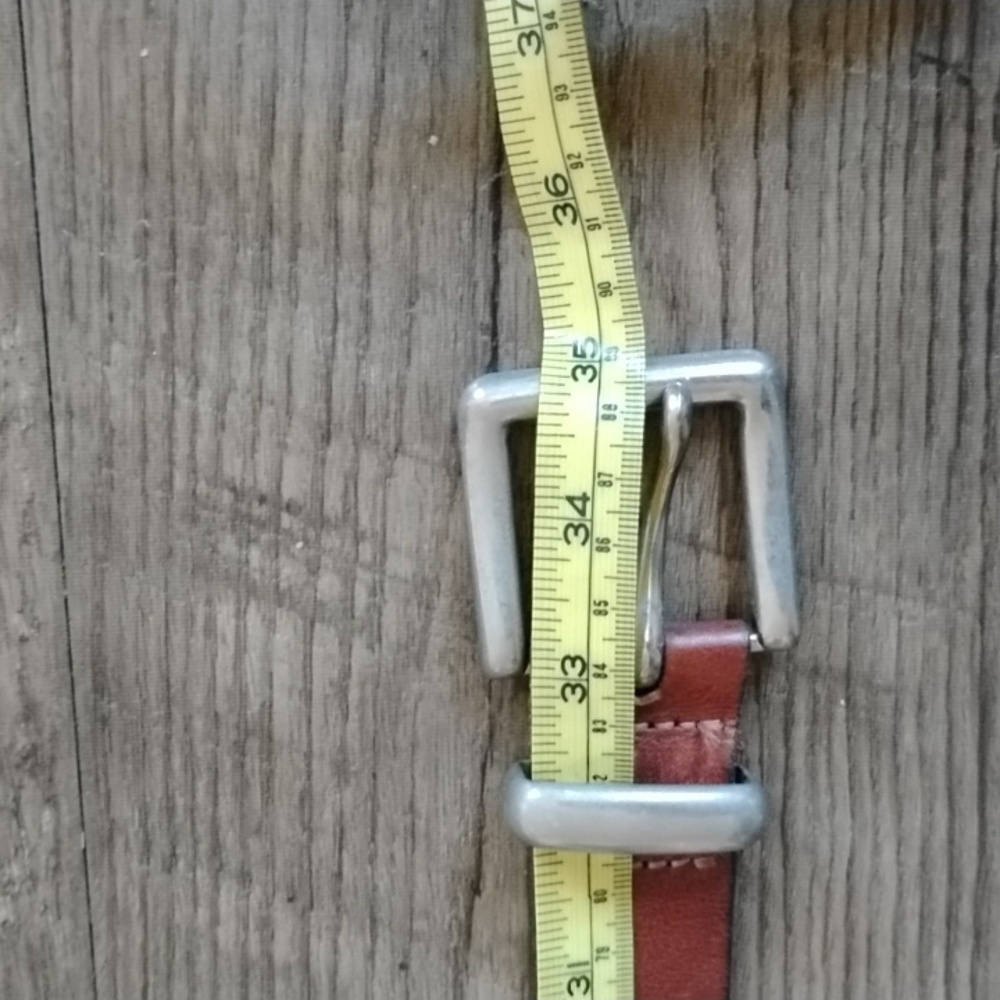Old Navy Women's Brown Leather Belt - Picture 6 of 7